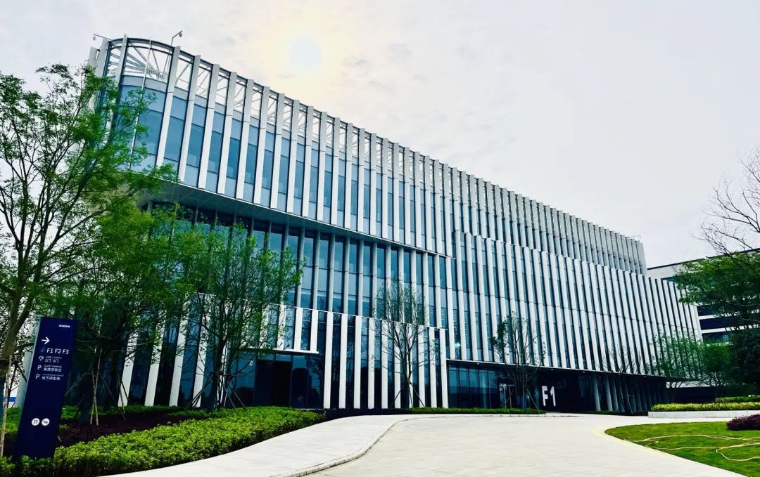 菠菜担保网 - 最权威的全网担保平台